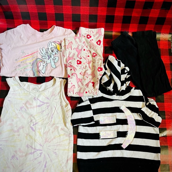 Lot of 37 size 5 girls clothes - Picture 9 of 9